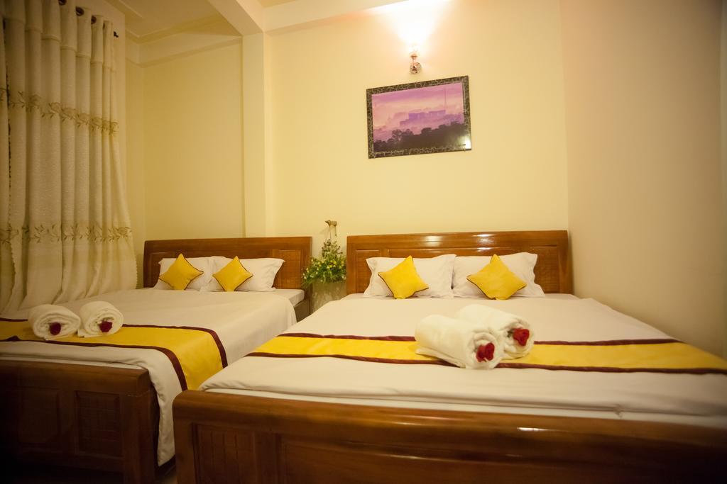 Happy Day 1 Hotel Da Lat Room photo