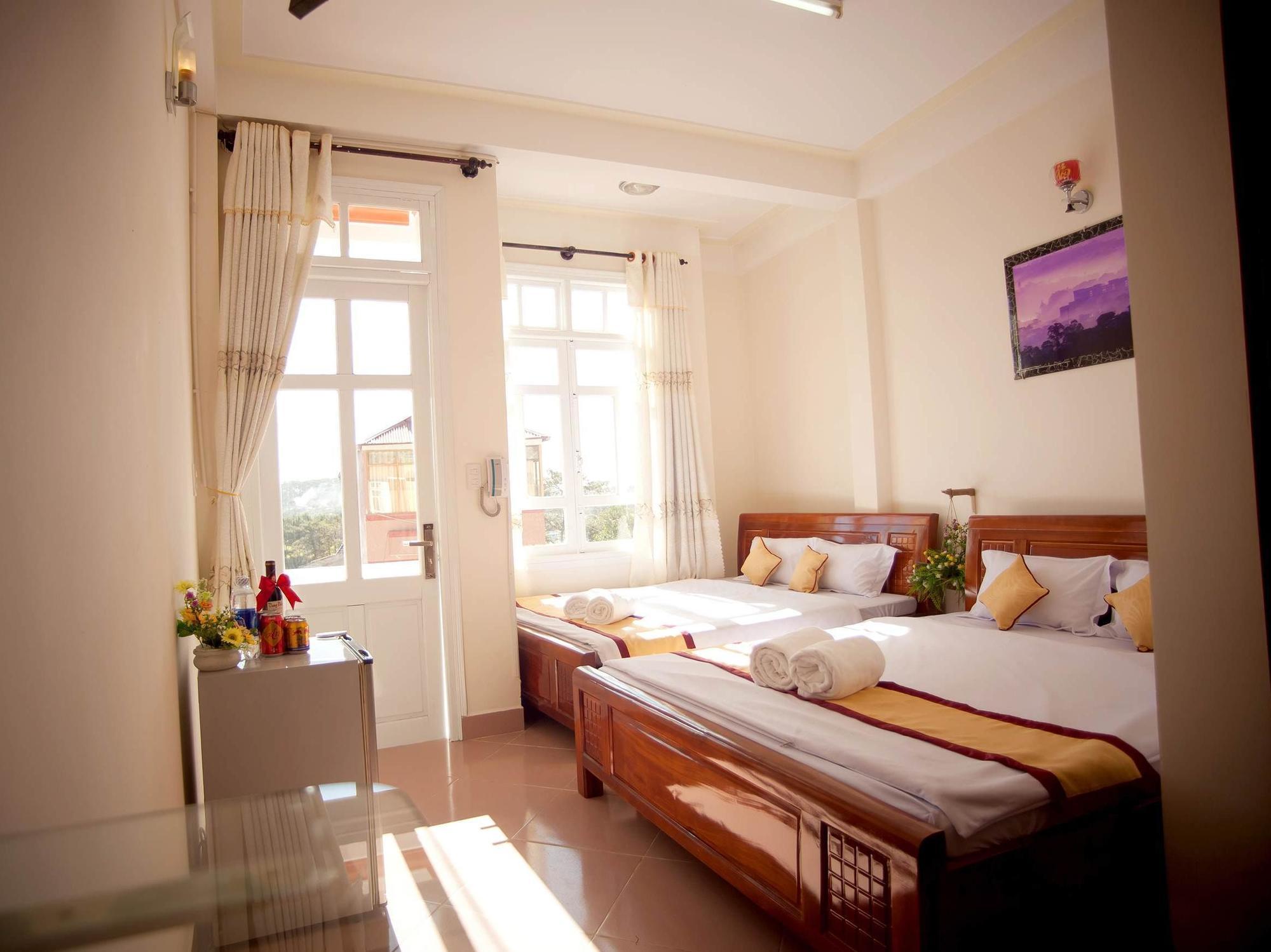 Happy Day 1 Hotel Da Lat Exterior photo